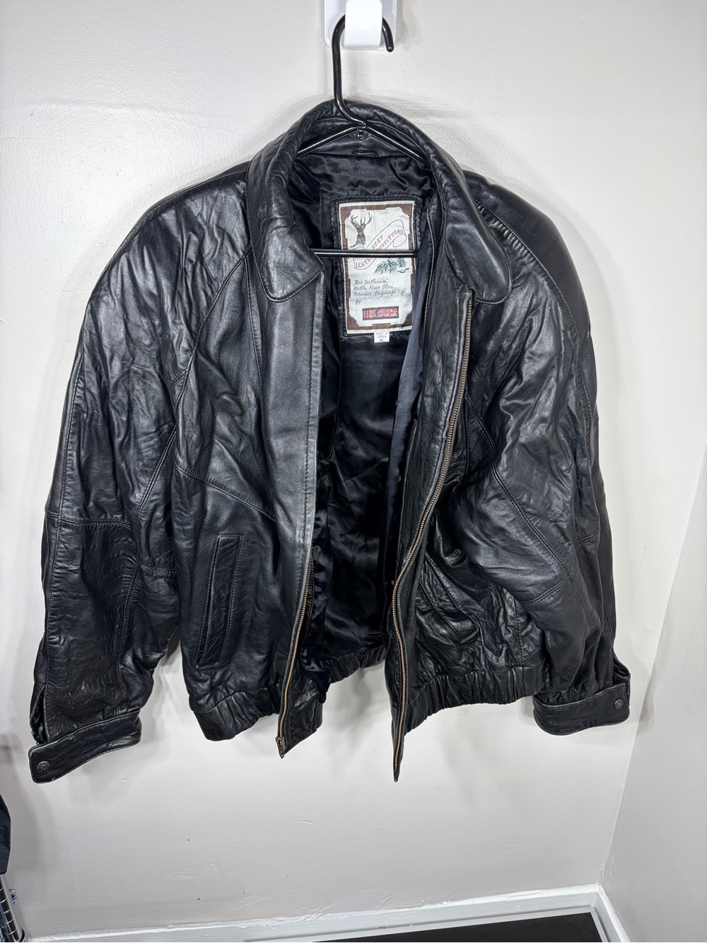 Vintage Luis Alvear Leather Jacket XL Made in Korea Genuine Leather Bomber